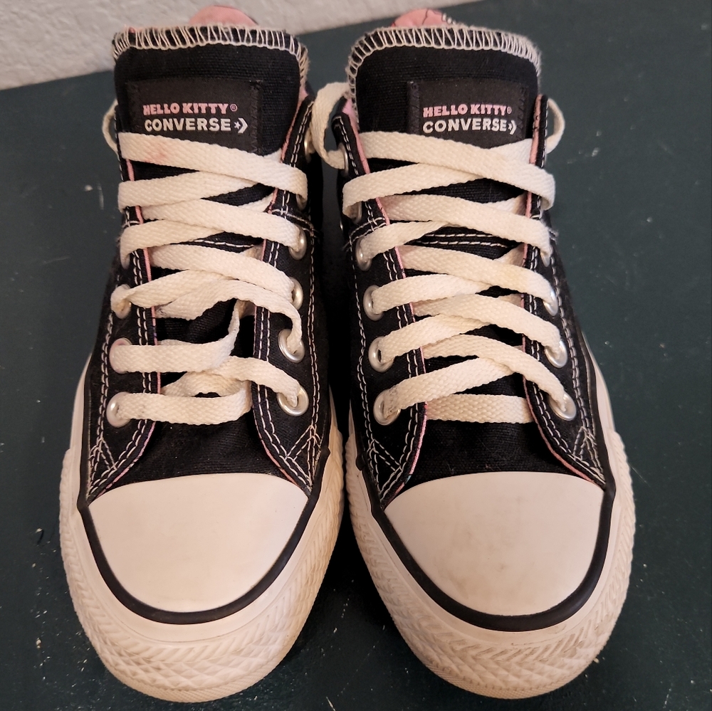 Converse Hello Kitty Chuck Taylor All Star